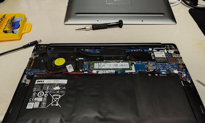 XPS13系统重装教程（重装系统教你如何让XPS13焕然一新）